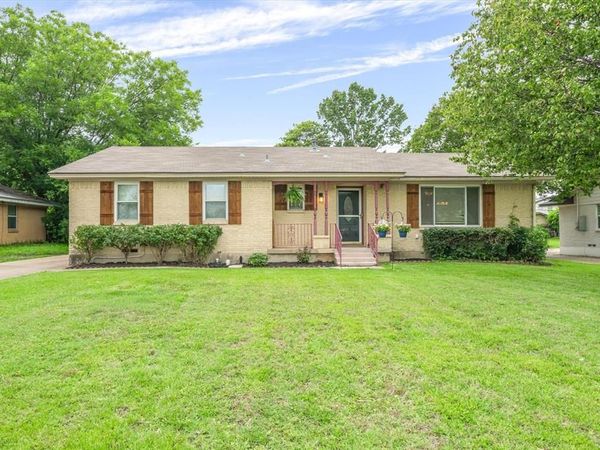 913 Pinson Road, Forney, TX 75126