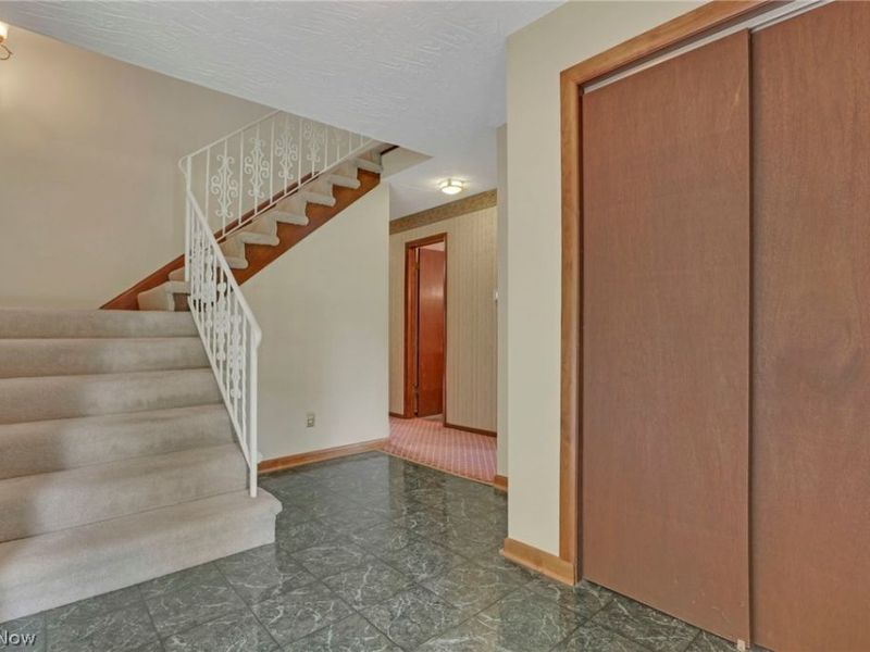2351 Scenic Drive NE, Lancaster, OH 43130 Photo 4