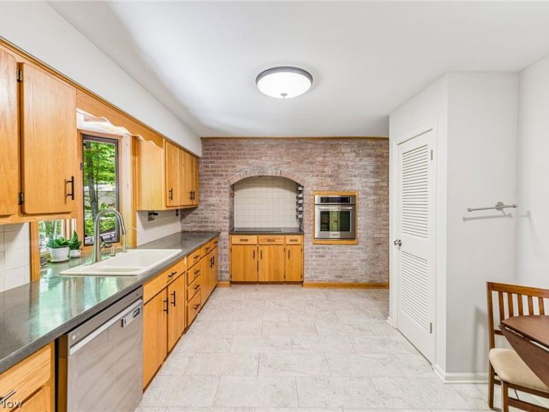 865 Old Spring Road, Copley, OH 44321 Photo 9