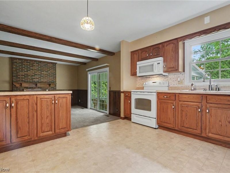 1403 Whippoorwill Trail, Stow, OH 44224 Photo 12