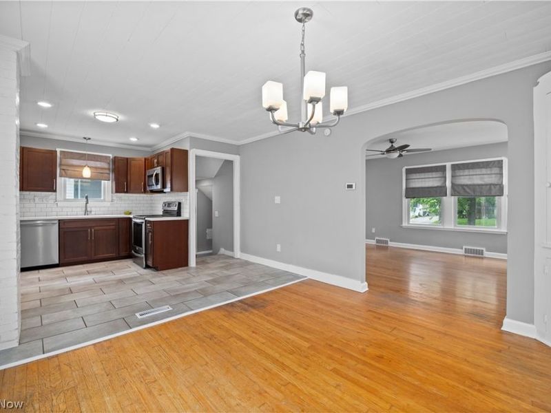 337 Harvard Avenue, Elyria, OH 44035 Photo 3