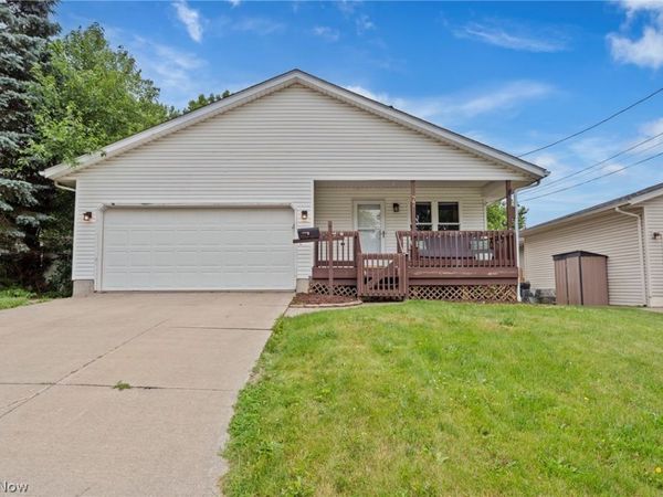 77 29th Street NW, Barberton, OH 44203