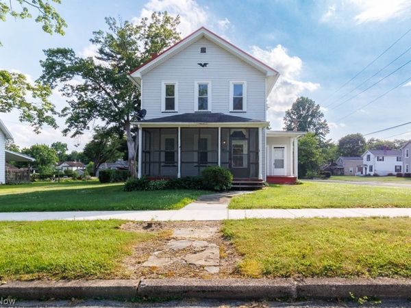 174 Elm Street , Leetonia, OH 44431