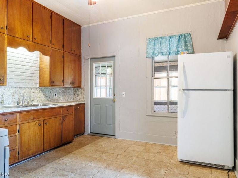 174 Elm Street , Leetonia, OH 44431 Photo 7