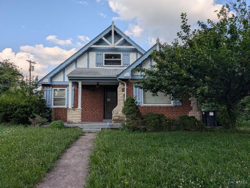 7284 Eastlawn Drive, Cincinnati, OH 45237 Photo 1