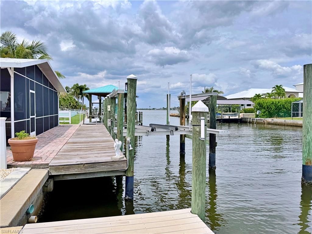 2691 Geary St, Matlacha, FL 33993 Photo