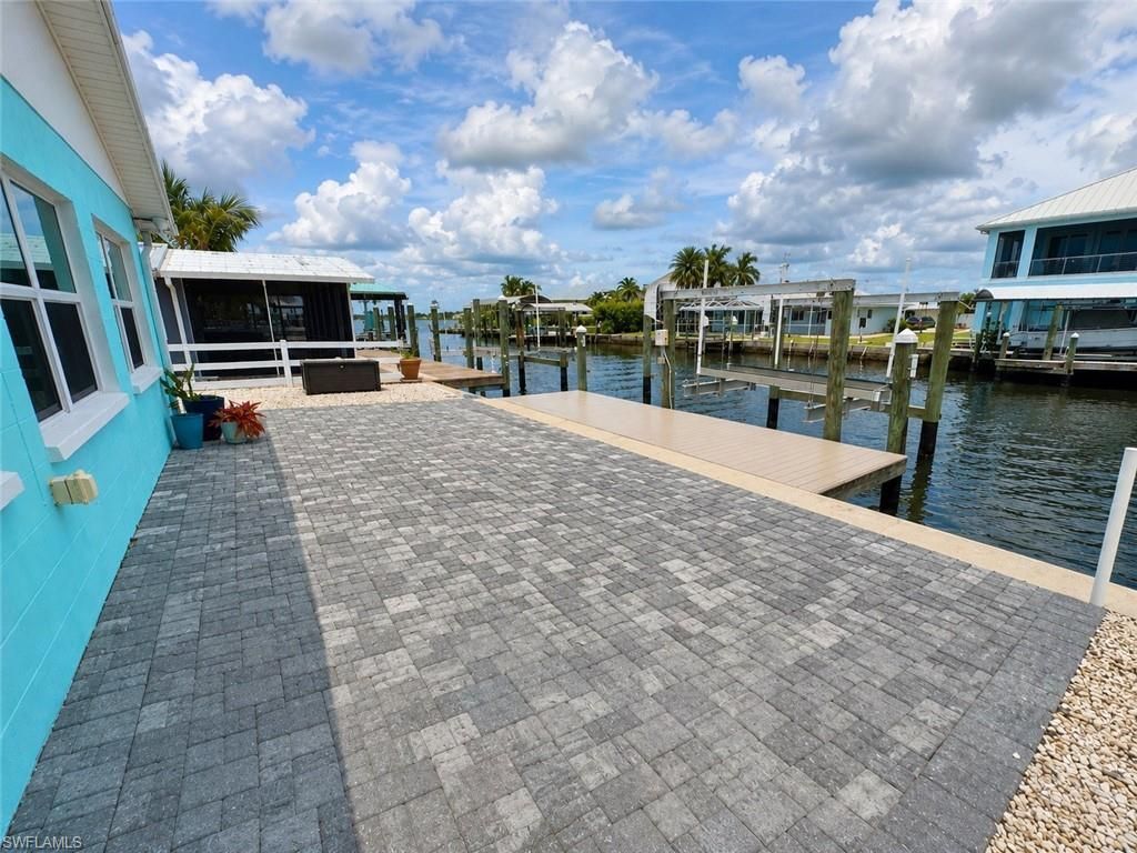2691 Geary St, Matlacha, FL 33993 Photo
