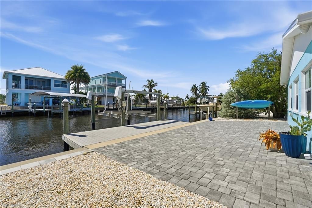 2691 Geary St, Matlacha, FL 33993 Photo