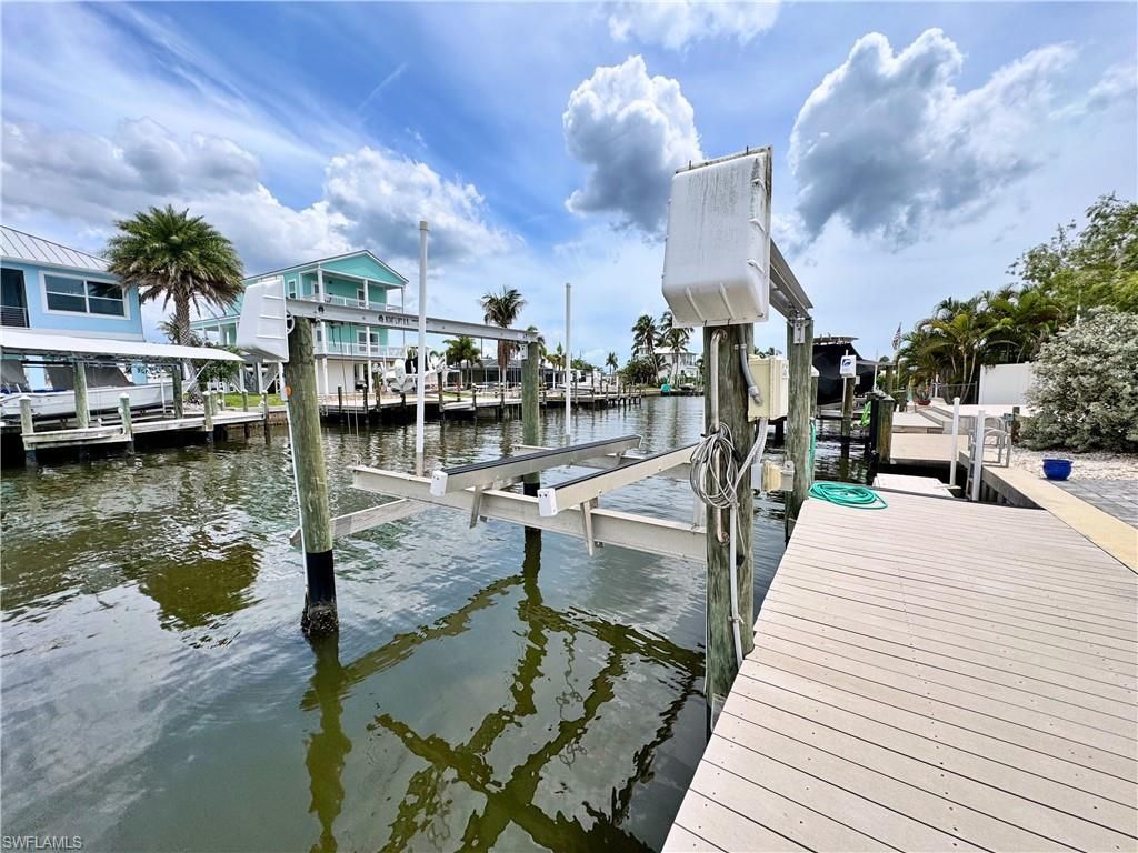 2691 Geary St, Matlacha, FL 33993 Photo