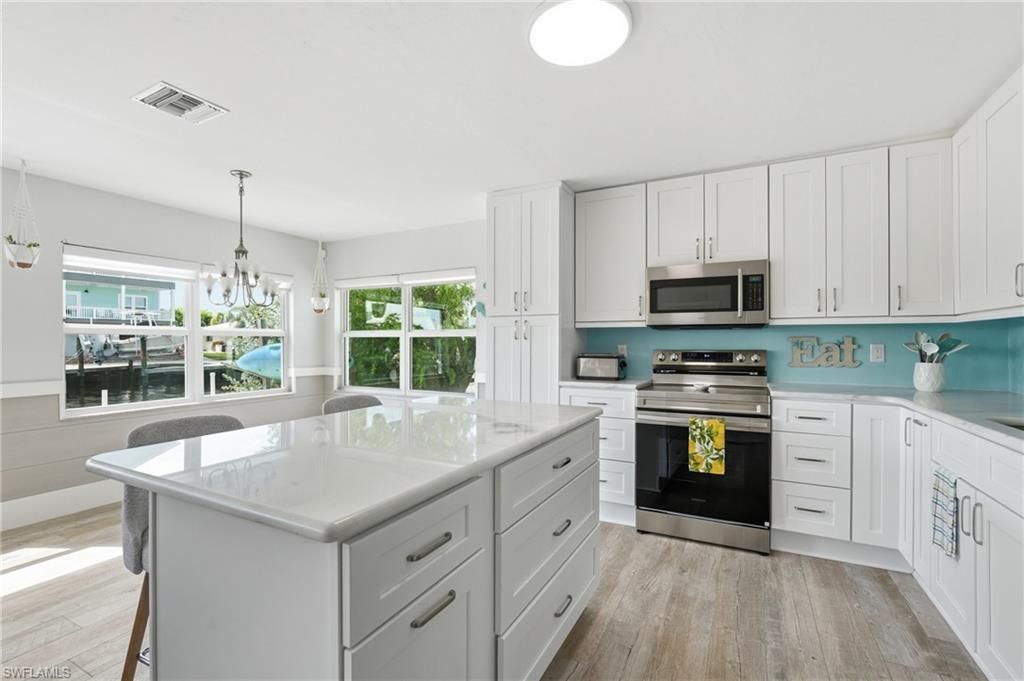 2691 Geary St, Matlacha, FL 33993 Photo