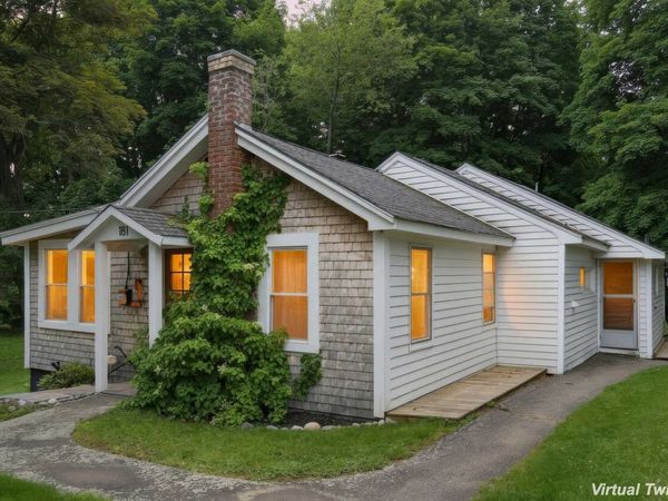 181 Kearsarge Way, Portsmouth, NH 03801