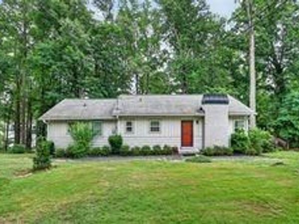 6321 Lakeview Drive, Buford, GA 30518