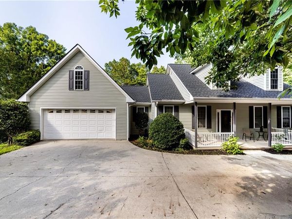 7822 Beachwood Drive, Murrayville, GA 30564