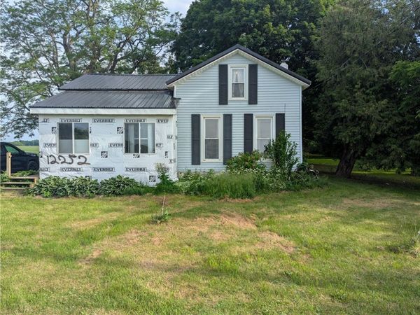 12252 Porter Rd Road, Medina, NY 14103