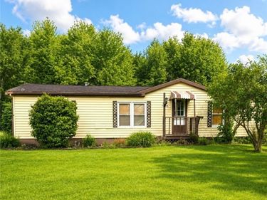 8966 Lestina Beach Road, Bridgeport, NY 13037