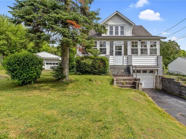 134 Armstrong Rd Road, Syracuse, NY 13209