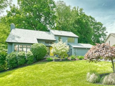 6 Millwood Court, Pittsford, NY 14534