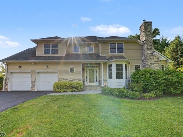83 Schindler Ct, Parsippany-Troy Hills, NJ 07054