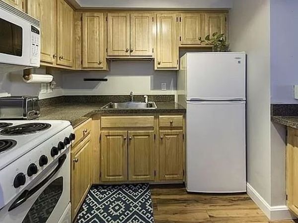 1025 Hancock St, Unit 1H, Quincy, MA 02169