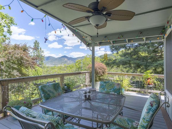 178 Bluebell Lane, Grants Pass, OR 97527