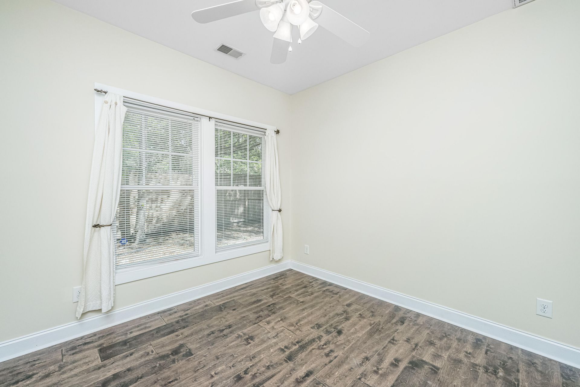 6037 Chisolm Road Photo 26