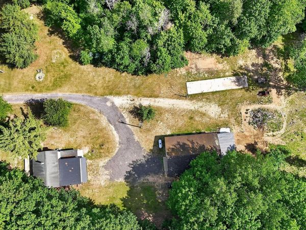 10260 N Ferris Road, Riverdale, MI 48877