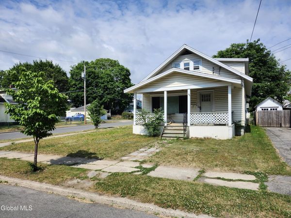 875 Hazelwood Avenue, Schenectady, NY 12306