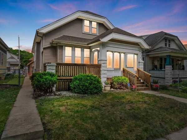 3909 N 25th STREET, Milwaukee, WI 53206