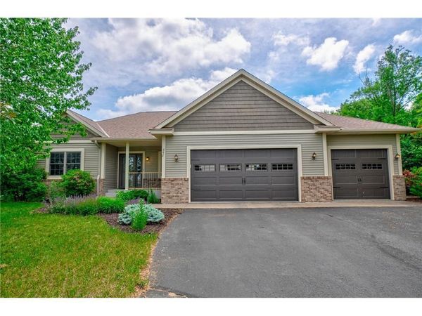 1340 Creekwood Drive, New Richmond, WI 54017