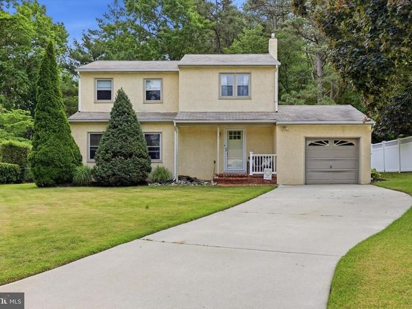 7 PIN OAK COURT, BLACKWOOD, NJ 08012