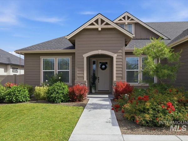 8922 E Lavender Dr, Nampa, ID 83687
