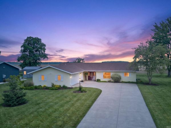 422 Meadow Lane, Ossian, IN 46777