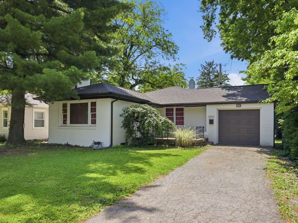 1609 Kessler Boulevard East , Indianapolis, IN 46220