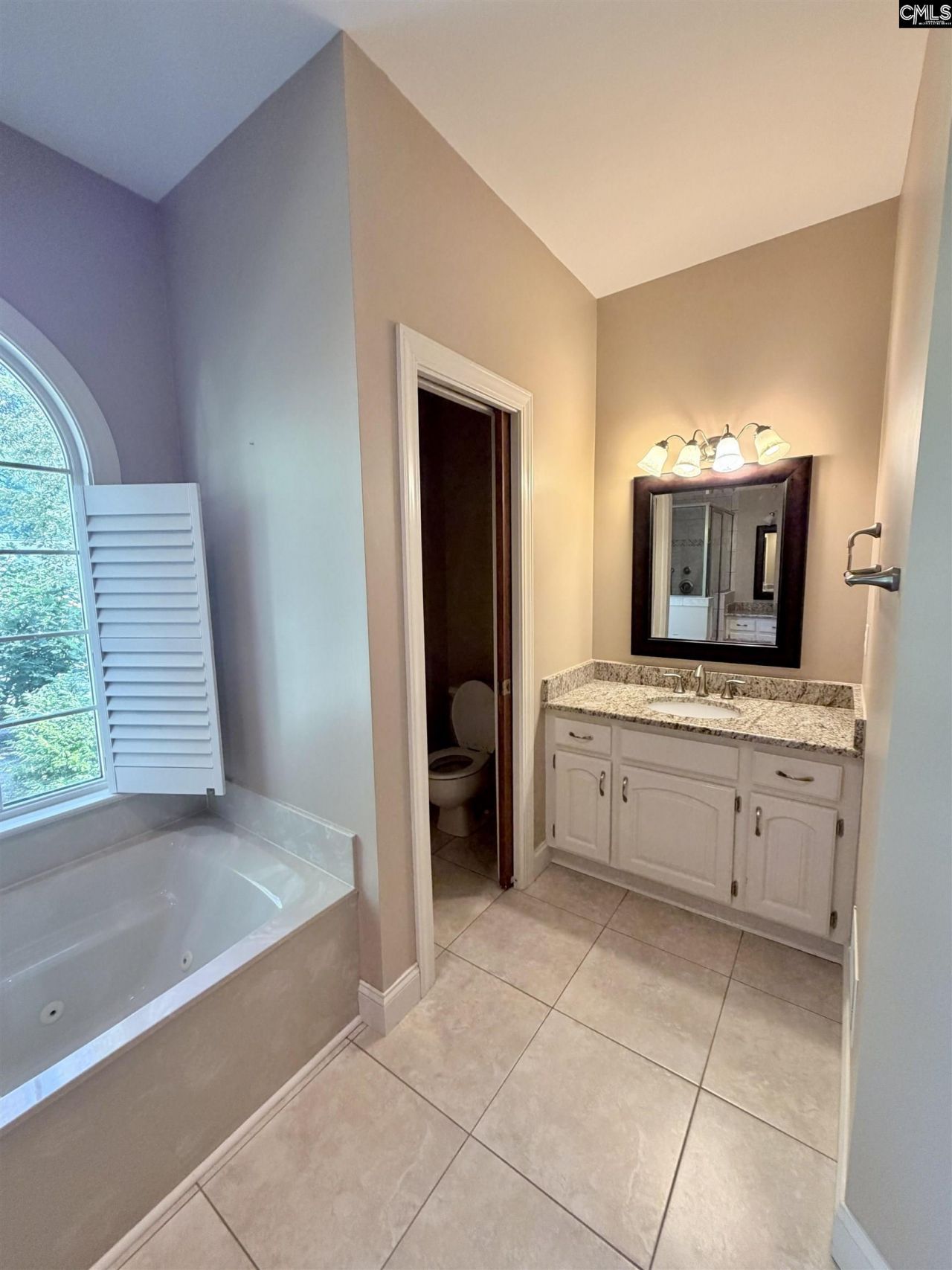 129 Fishers Wood Drive  Photo 7