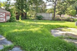 120 Clarine Drive photo 4
