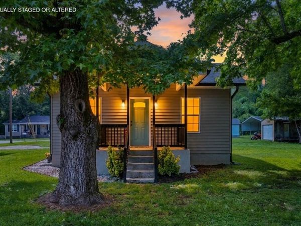 9855 Walnut Street, Soddy Daisy, TN 37379