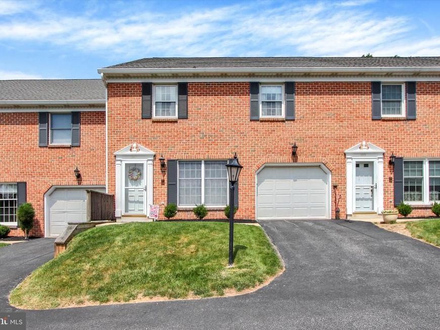 1697 Wyntre Brooke Drive , York, PA 17403 Main Photo