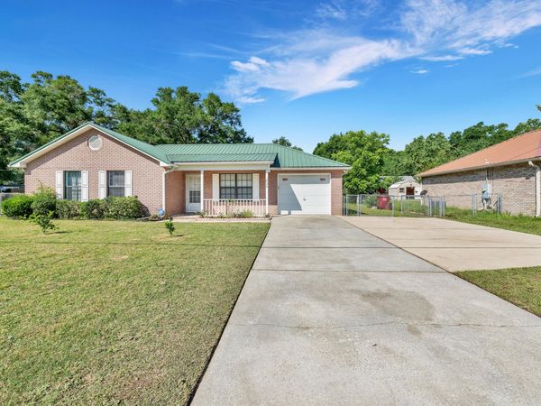 1232 Mapoles Street, Crestview, FL 32536