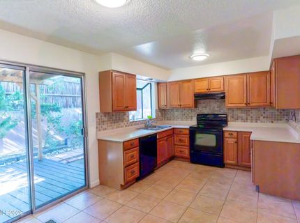 6450 Lotus Street, Reno, NV 89506 Photo