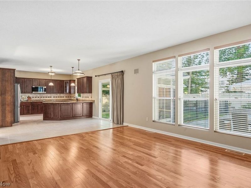 32925 Titus Hill Lane, Avon Lake, OH 44012 Photo 13