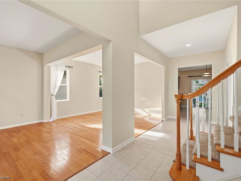 32925 Titus Hill Lane, Avon Lake, OH 44012 Photo 5