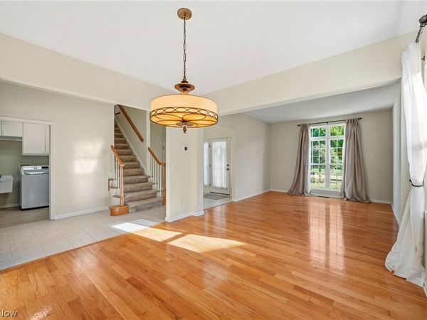 32925 Titus Hill Lane , Avon Lake, OH 44012