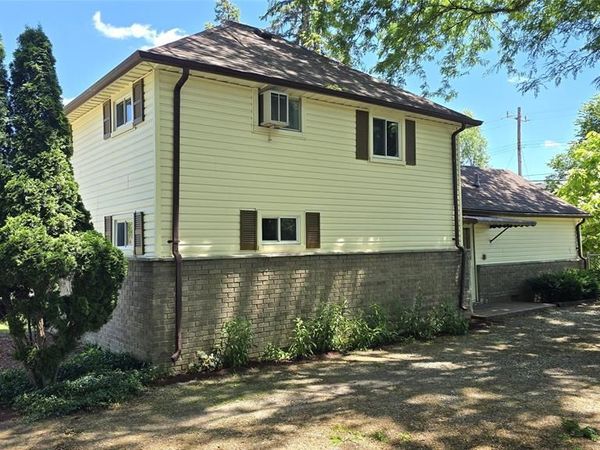 7993 CHURCH Road, Grosse Ile Twp, MI 48138