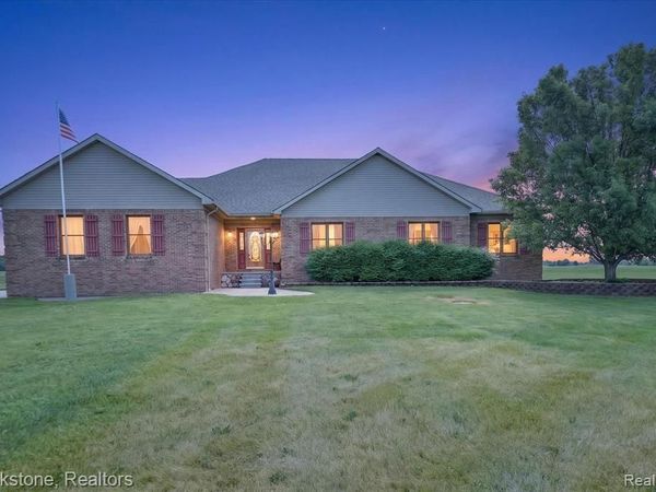 75230 Cryderman Road, Richmond Twp, MI 48062