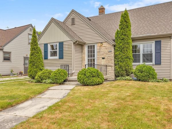 1340 North AVENUE, Sheboygan, WI 53083