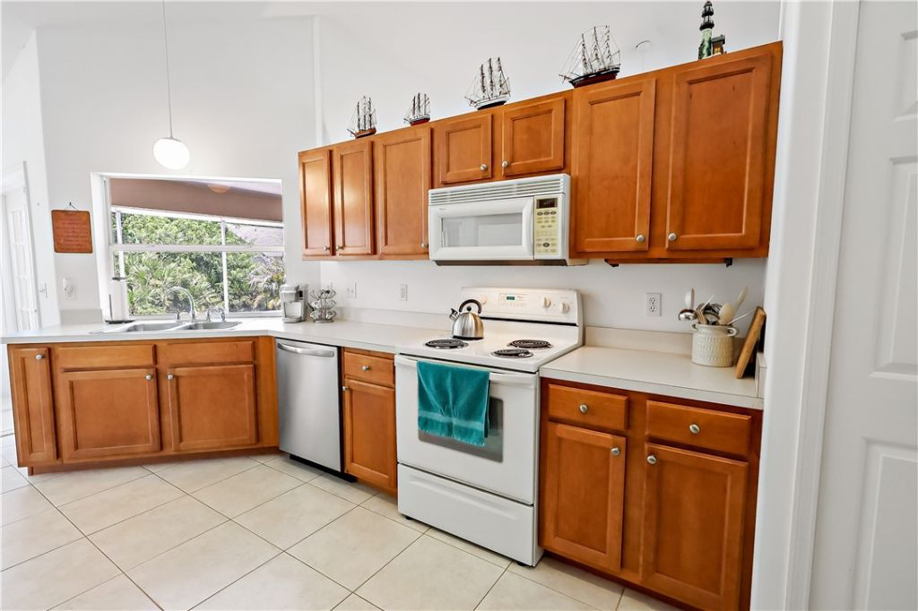 1781 Mistletoe Street, Sebastian, FL 32958 Photo