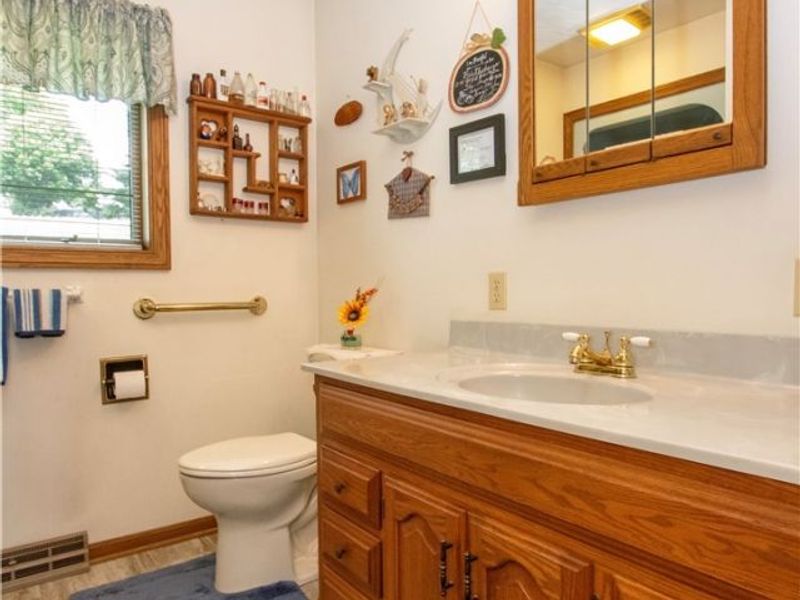 6331 County Road 52, Big Prairie, OH 44611 Photo 18