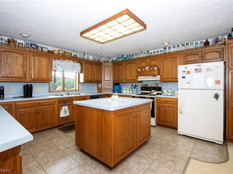 6331 County Road 52, Big Prairie, OH 44611 Photo 3
