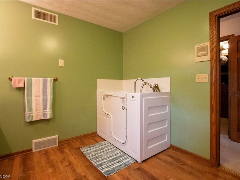 6331 County Road 52, Big Prairie, OH 44611 Photo 32