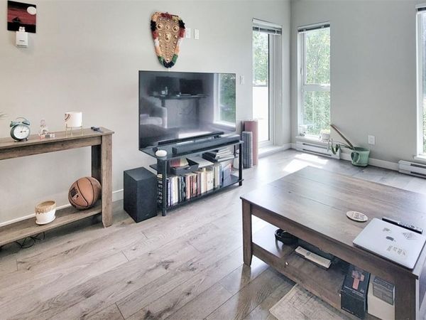 767 Tyee Rd , Unit #304, Victoria, BC V9A 0G5